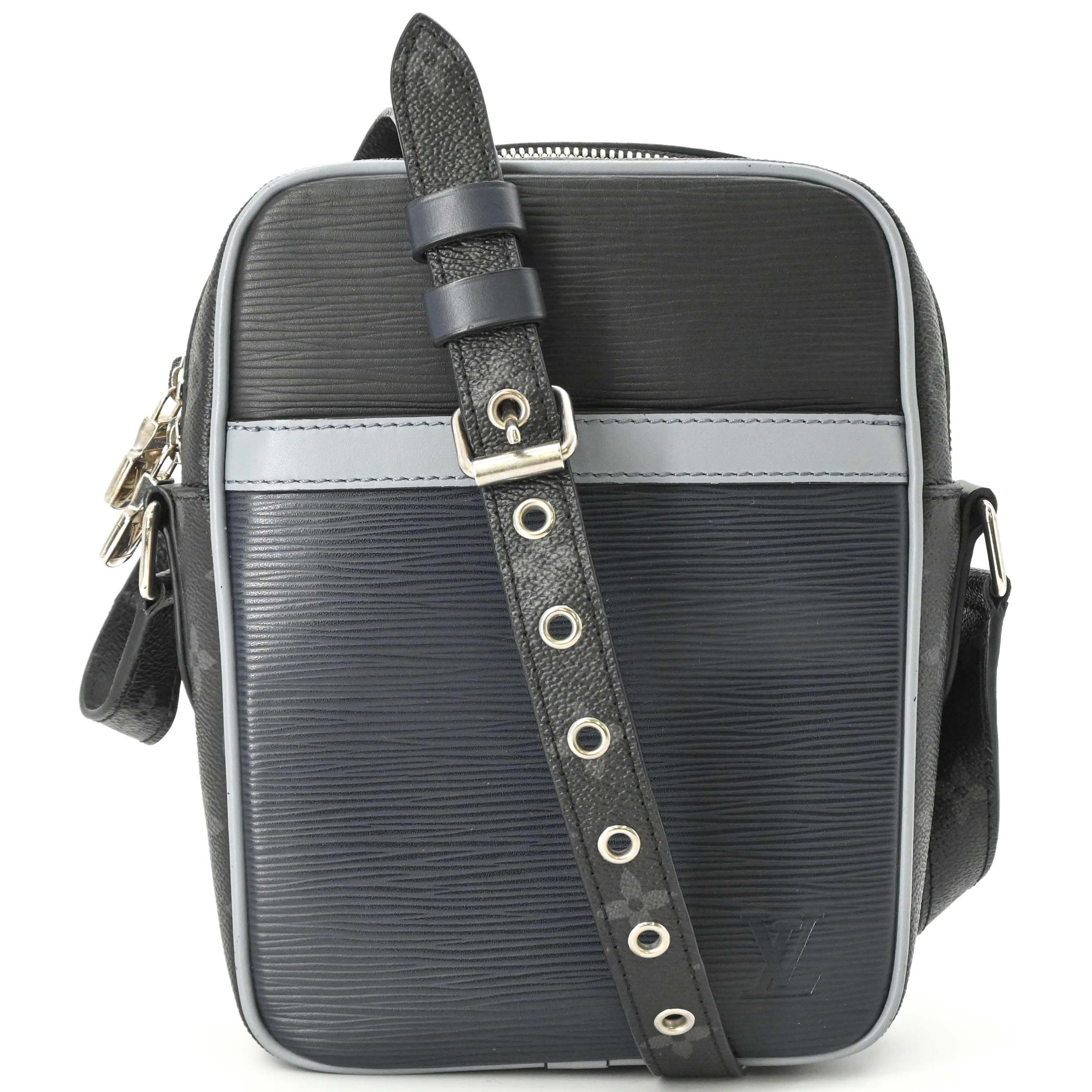 【美品】LOUIS VUITTON ルイ・ヴィトン ダヌーブPM ショルダーバッグ 曲がった掛け エピ モノグラムエクリプス 黒いこと 黒 米国海軍 青 M53421