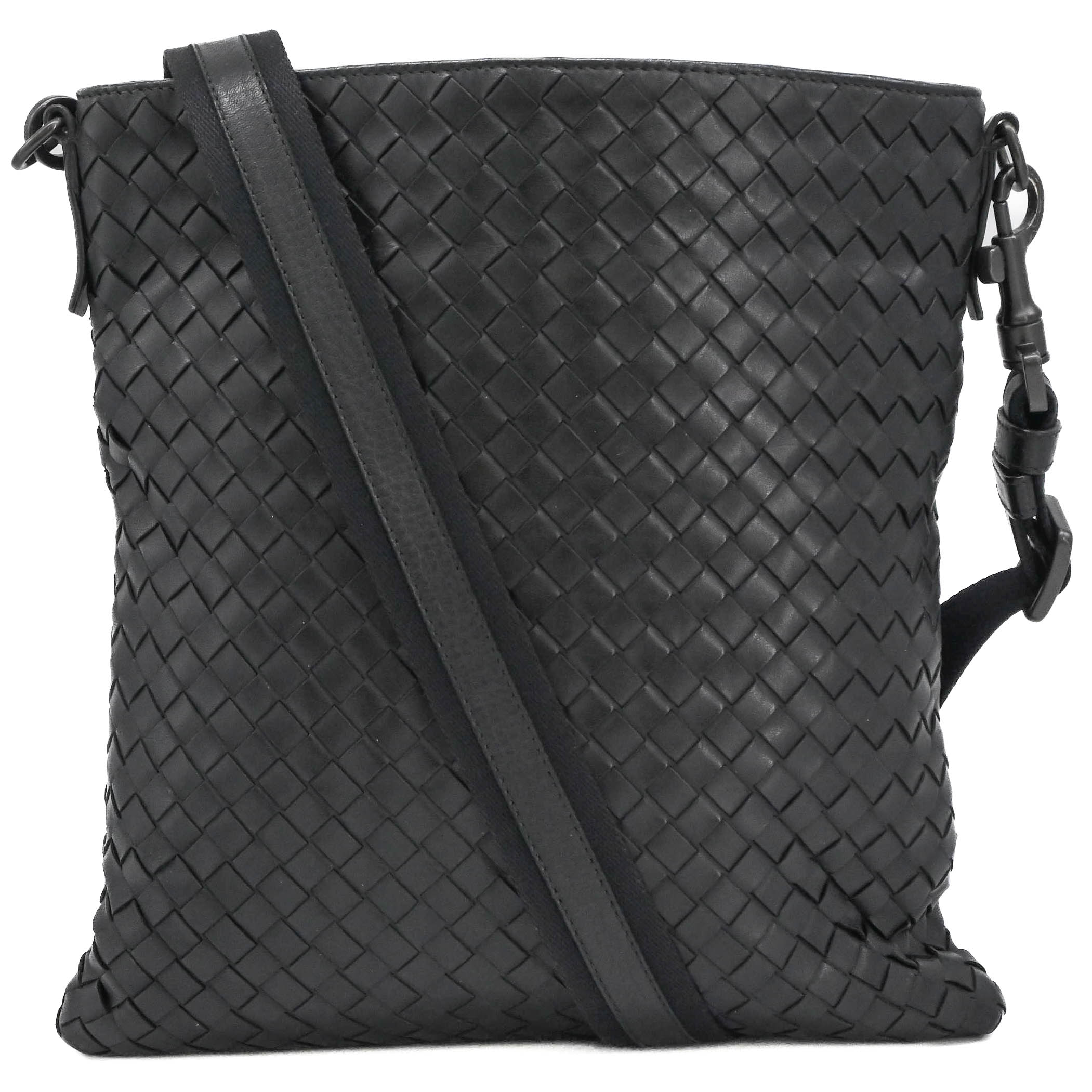 BOTTEGA VENETA ボッテガヴェネタ イントレチャート ショルダーバッグ 曲がった掛け なめし革 黒いこと 黒 276357