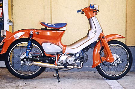 希少　カブ　ストレートアップマフラー スーパーカブC125 JA48 OUTEX UPマフラー アップ マフラー アウ