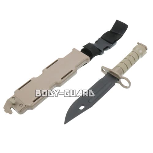 楽天市場 ラバー製 トレーニングナイフ ベージュ ホルスター 付属 収納 鞘 付き ブレード 刃 柔らかい やわらか ダミー ゴム ナイフ 近接戦闘 格闘 護身術 練習 自衛隊 軍隊 訓練 トレーニング 30cm 17cm ベルト通し デザイン おもしろグッズ サバゲー サバイバルゲーム