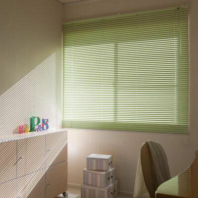 カーテン 光の調節が出来る暮らしをはじめませんか? インテリア オススメ アルミブラインド 165×108cm グリーン オススメ 送料無料