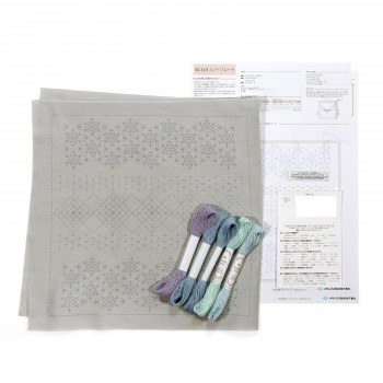 刺し子の花ふきんキット La bouquetiere 第4弾 スノーフレーク SK-449 趣味 ハンドメイド 手芸 | 関連単語 ビーズ ボタン レース ワッペン 刺繍 フェルト テープ ハギレ 生地 布 糸 型紙 彫刻 刻印 名入れ 名入 名入れ彫刻 名前彫刻 文字彫刻 レーザー彫刻