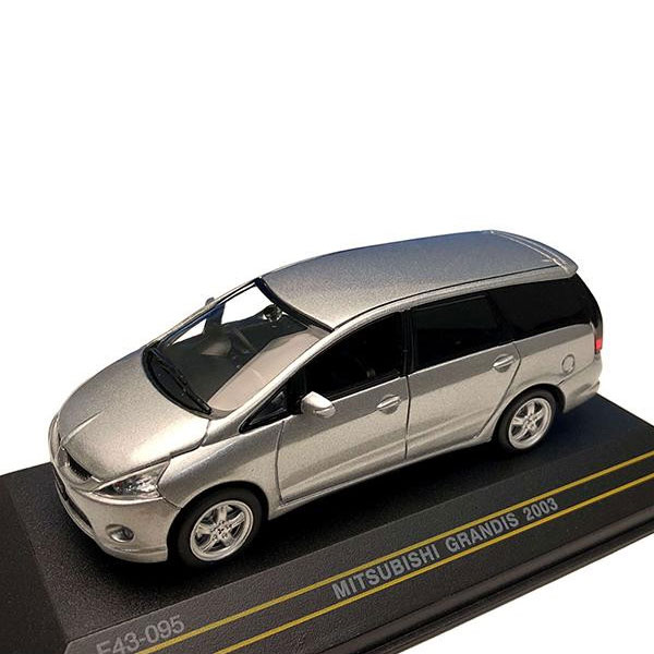 おもちゃ関連 細部までこだわって作り上げられたモデルカーです