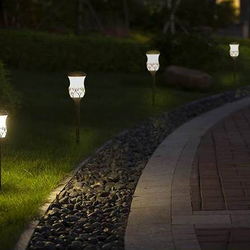 楽天市場 セフティ3 ガーデンソーラーライト Ssl 4 Led ガーデンライト 屋外 Ledライト 照明 おしゃれ 庭 置物 灯篭 ランタン ｓ ｓ ｎ