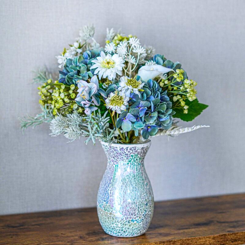 スカビオサとアジサイのナチュラルブーケ 【花瓶ライトブルー】 インテリア 造花 アーティフィシャルフラワー 花瓶付ブーケ 花瓶アレンジメント 無料ギフトサービス 送料無料 おしゃれ 開店祝い 贈り物 ギフト