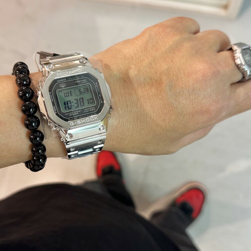 CASIO “G-SHOCK” GMW-B5000D-1JF シルバーフルメタル G-SHOCK [カシオ ジーショック フルメタル Gショック 時計 メンズ GSHOCK スピードモデル 電波ソーラー腕時計 スクリューバック ステンレス無垢バンド Bluetooth 送料無料！父の日 ]