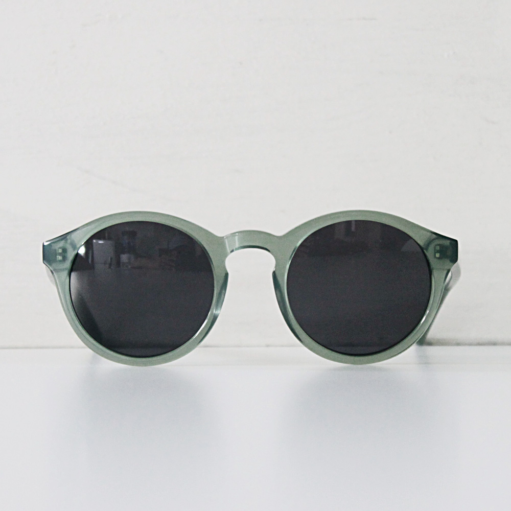 楽天市場 Monokel Eyewear Swedenbarstow Green Smokesolid Grey Lens60 70年代眼鏡よりインスピレーションシンプルさと機能主義が売りのサングラス モノケルアイウエア サングラス カールツァイスレンズ Photogenique