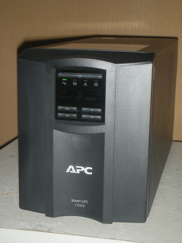 【中古】タワー型 UPS/APC Smart-UPS 1000 LCD [SMT1000J]【沖縄・離島配送不可】
