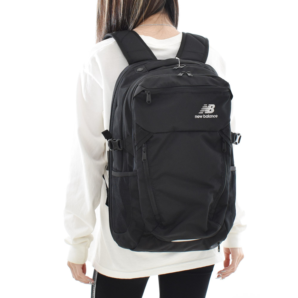 格安即決 ニューバランス New Balance バッグ リュック バックパック デイパック 抗菌ポケット装備モデル リュックサック ザック メンズ レディース 25l トリプルレイヤーバックパック ストリート 撥水 ジム 通勤 通学 ブラック 黒 Triple Layer Back Pack Jabl1678