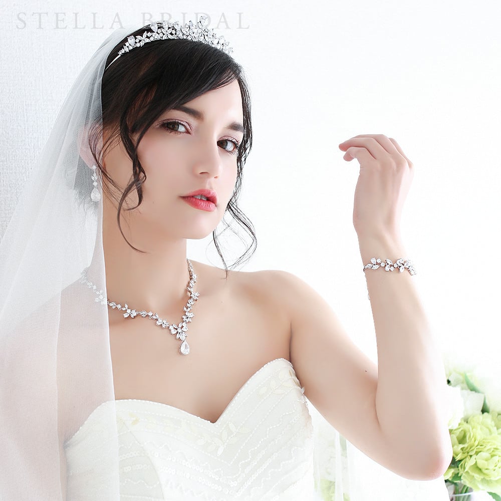 【STELLA BRIDAL公式】ブライダルアクセサリー セット エトワール&カトレア ティアラ ネックレス ピアス イヤリング 3点セット｜ウェディング ウエディング ブライダル 花嫁 結婚式 ウェディングアクセサリーセット 揺れる 人気 ステラブライダル