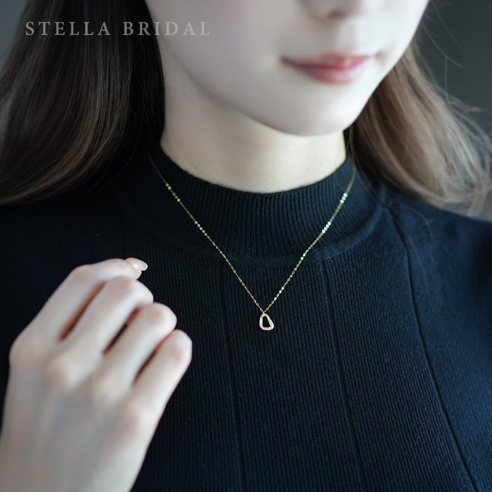 【3年保証】K10 ネックレス バロック スクエア スキンジュエリー / 10金 つけっぱなし 人気 プレゼント ギフト 母の日 参列 フォーマル おしゃれ 誕生日 小ぶり 高見え シンプル 上品 ステラブライダル|STELLA BRIDAL店