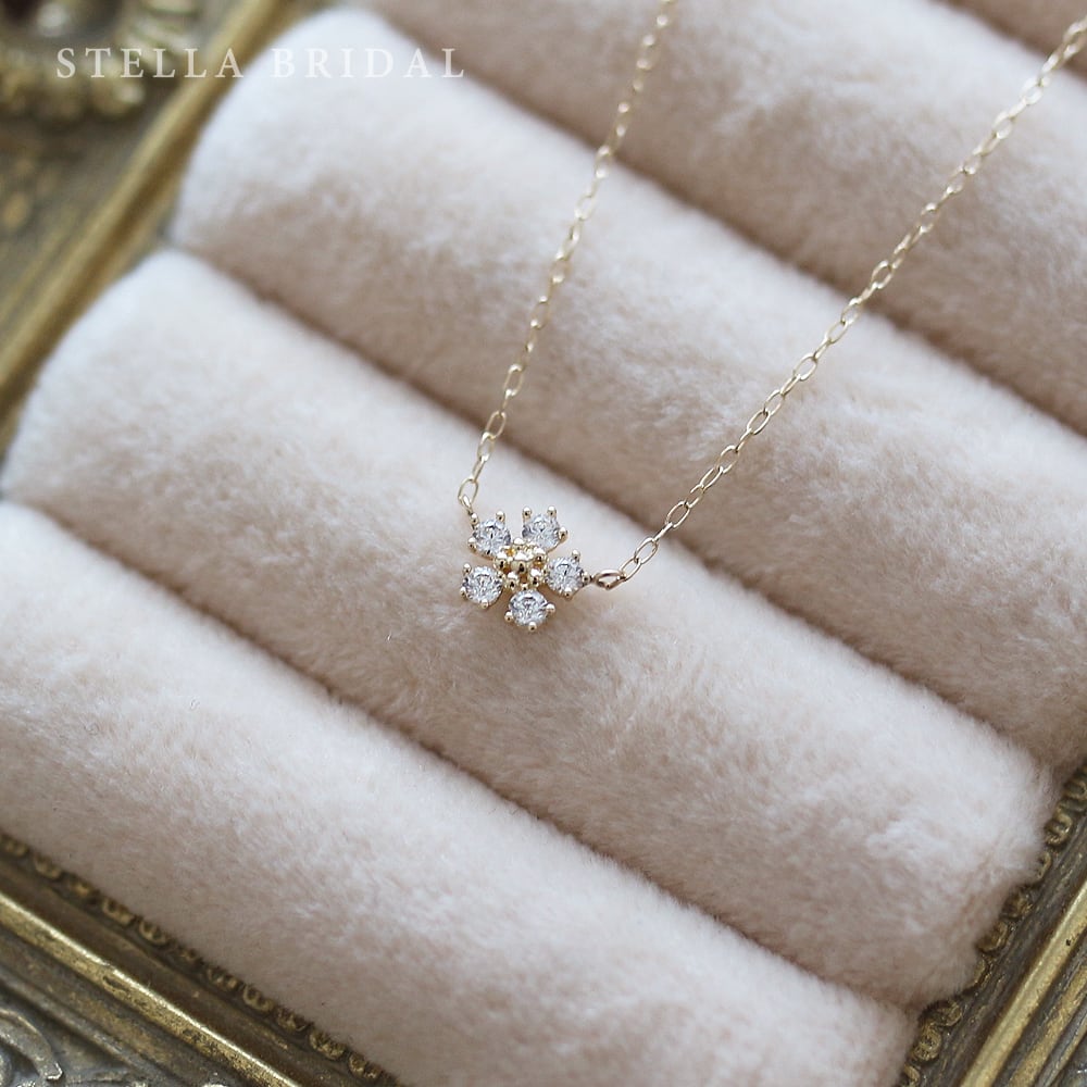 【3年保証】ダイヤモンド を超える輝き K10 ネックレス Petit flower モアサナイト スキンジュエリー / 10金 つけっぱなし 花 人気 プレゼント ギフト 母の日 参列 フォーマル おしゃれ 誕生日 小ぶり 高見え シンプル 上品 ステラブライダル