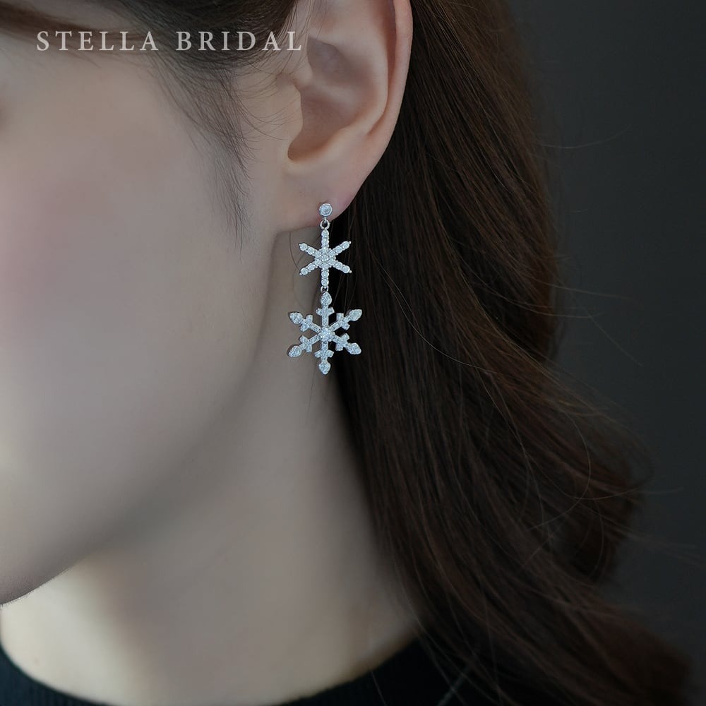 《最大180日保証》SV925 キュービックジルコニア スノーフレーク ドロップ ピアス イヤリング【STELLA BRIDAL公式】ゴールド 高見え スターリングシルバー 18K 18金 プラチナ 仕上げ セカンドピアス 誕生日 プレゼント