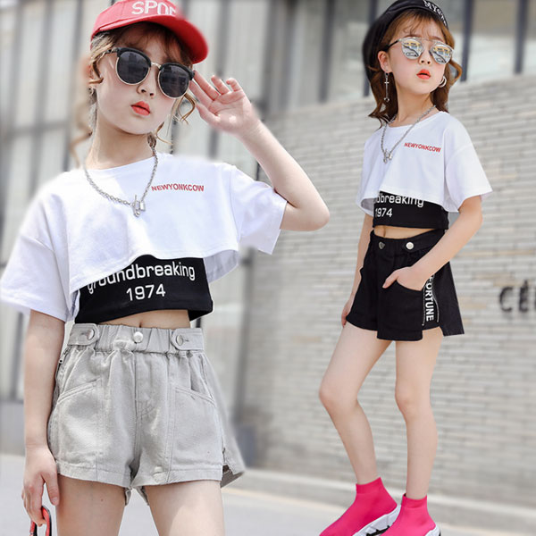楽天市場 韓国子供服 女の子 夏服 ショートtシャツ ベスト カジュアル ファッション キッズ ガールズ ダンス衣装 トップス 白いtシャツ 丸首 半袖 黒のベスト コーデ 普段着 ジュニア服 オシャレ 110cm 1cm 130cm 140cm 150cm 160cm ダンス衣装 子供服 トップス チア