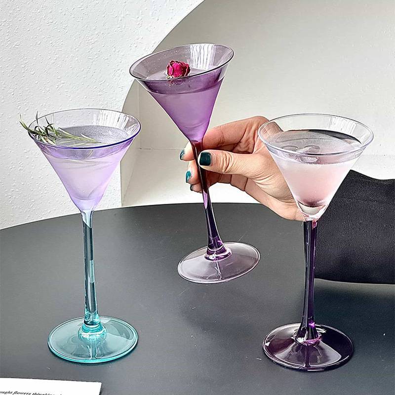 カクテル水のみ 三鞭酒水のみ 115ml 今めかしい マティーニグラス 脚付き添い人 ロングステム 硝子製 北欧 乾荒原水のみ お嬢さん会 差し上げ物