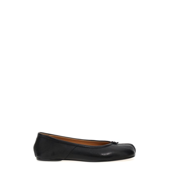 GANNI アイレット フラットシューズ | ブラック | FARFETCH JP