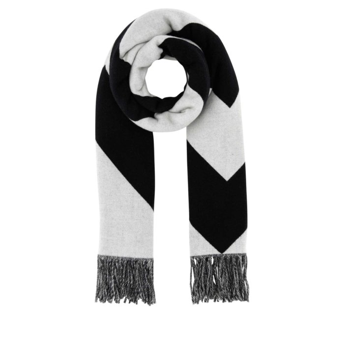 楽天市場】VALENTINO ヴァレンティノ スカーフ 3W0E6017 FKJ