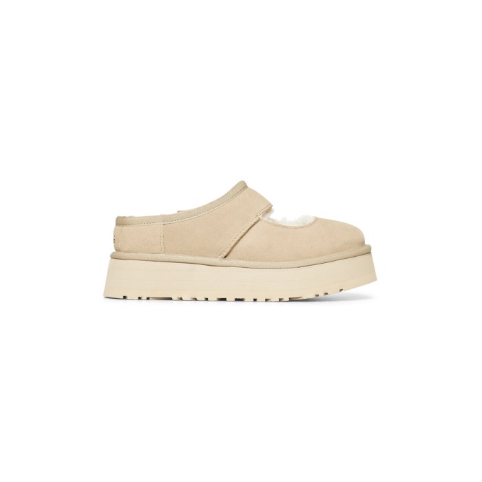 【新品未使用タグ付】UGG アグ　フラッフィー　ムートン　ビーチサンダル 新品未使用】UGG アグ フラッフィー ムートン ビーチサンダル