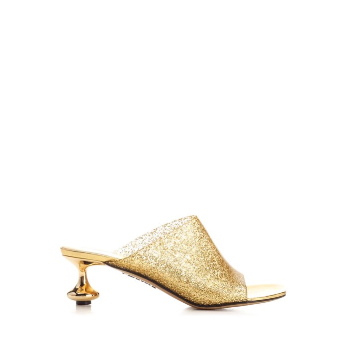 LOEWE ロエベ　ホワイト フラットサンダル LOEWE ロエベ ホワイト フラットサンダル