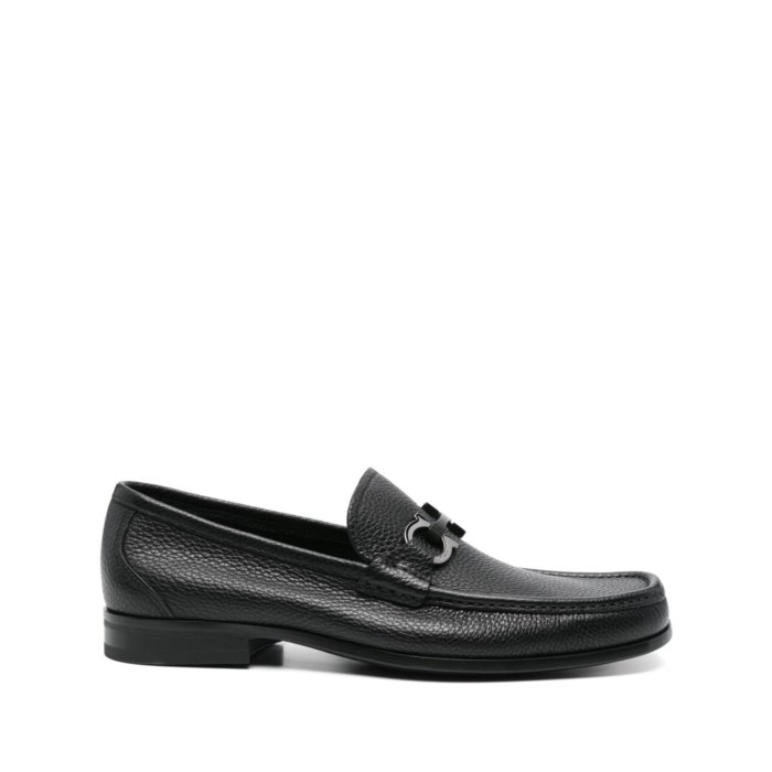 美品☆Ferragamo VIVALDOブラックローファー 7 1/2 D FERRAGAMO】VIVA LOAFER カーフレザーローファー (FERRAGAMO
