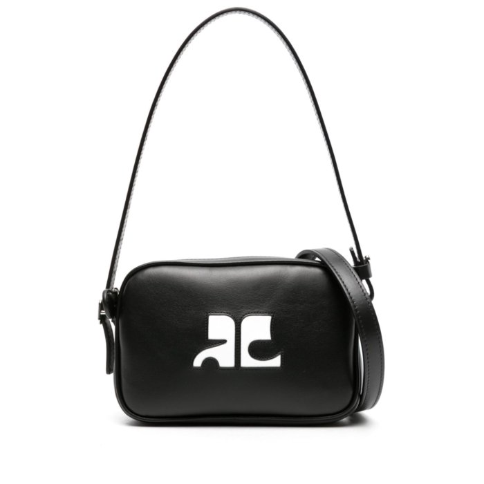 美品♡courreges ワンショルダーバッグ　 ロゴ金具　肩がけ 美品♡courreges ワンショルダーバッグ ロゴ金具 肩がけ - メルカリ