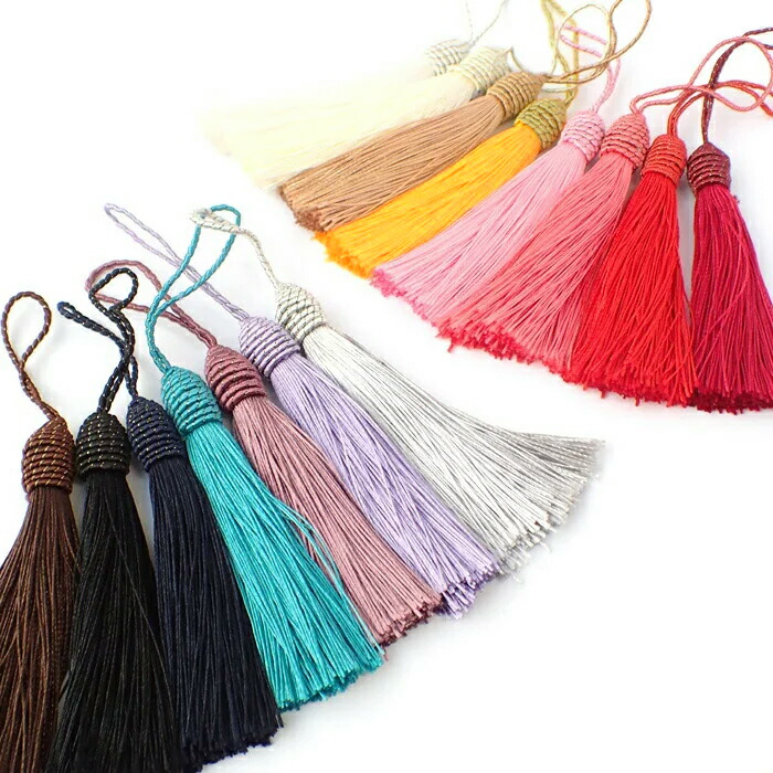 楽天市場 ロールキャップタッセル 1個売り 全13色 赤 ピンク 青 白 黒 黄色 ベージュ 茶色 パーツ ばら売り ハンドメイド 手作り バラ チャーム デコ 飾り 装飾 房カーテン 車 内装 カルトナージュ ラッピング アクセサリー Partsworld Akane