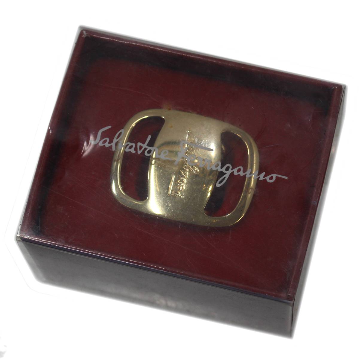 【中古】 Ferragamo/フェラガモ えり巻き輪っか ゴールド 箱付き添い人  ES B位置付ける マフラー・スカーフ-バッグ・小物・ブランド雑貨-スカーフリング