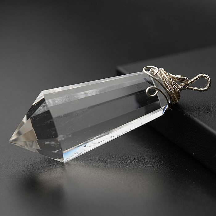 【一点物】【高透明度】天然水晶 AAA ワイヤーラップペンダント ポイント ペンダントトップ ネックレス 天然石 パワーストーン クリスタル クォーツ ヴォーゲルワンド 水晶 ボーゲルワンド ワイヤーペンダント｜ステラガーデン in 八ヶ岳 12,532円