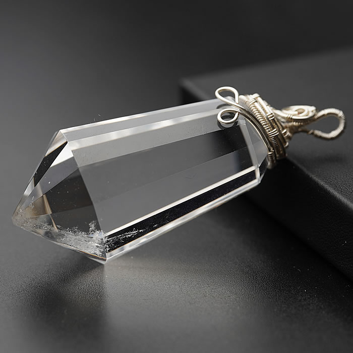 【一点物】【高透明度】天然水晶 AAA ワイヤーラップペンダント ポイント ペンダントトップ ネックレス 天然石 パワーストーン クリスタル クォーツ ヴォーゲルワンド 水晶 ボーゲルワンド ワイヤーペンダント
