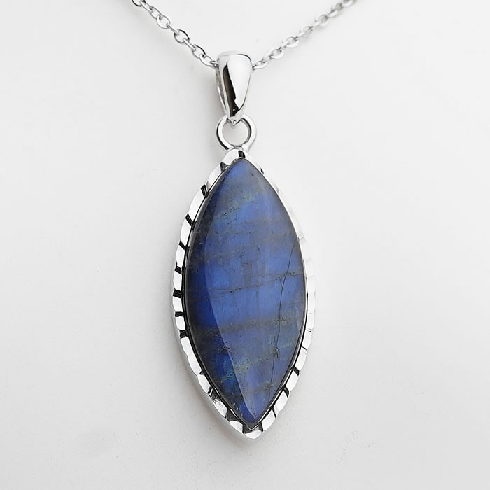 【一点物】【高品質】ブラックラブラドライトAAA ペンダントトップ ネックレス 天然石 パワーストーン Black Labradorite Pendant ブルーラブラドライト ラブラドライト Silver925
