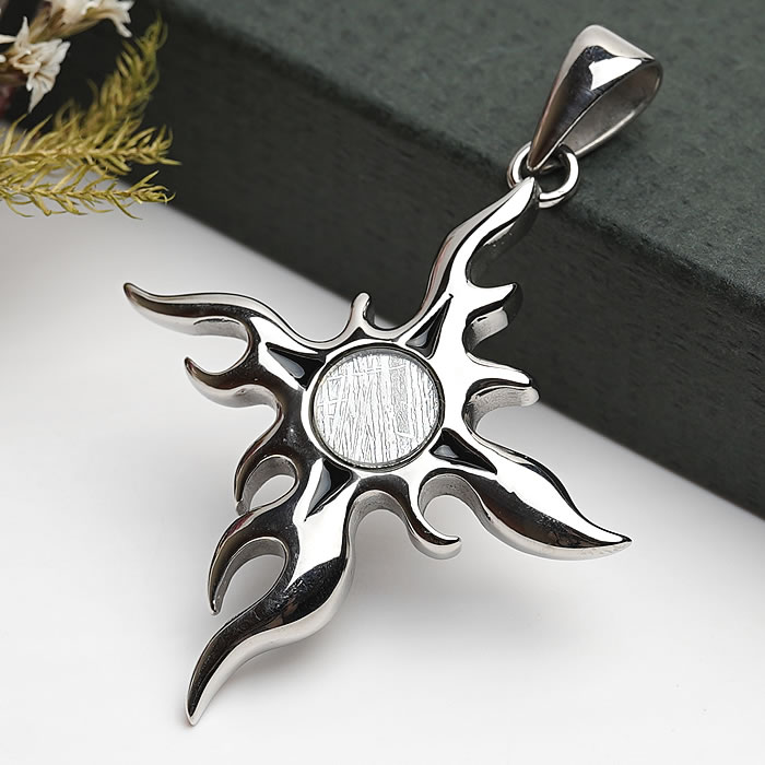 楽天市場】【鑑別書付き】ギベオン隕石 メテオライト ペンダントトップ