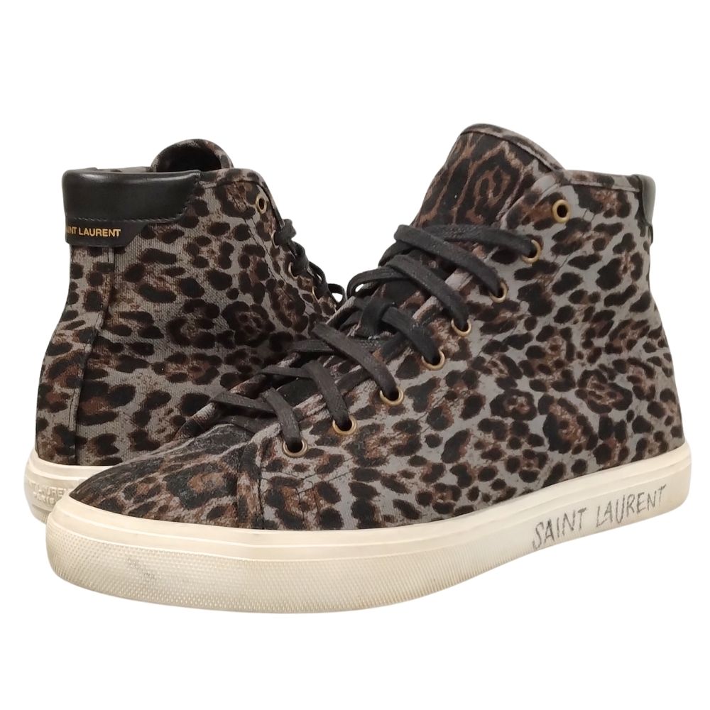 SAINT LAURENT シルバー スニーカー　スター　サイズ41 SAINT LAURENT シルバー スニーカー スター サイズ41 - メルカリ