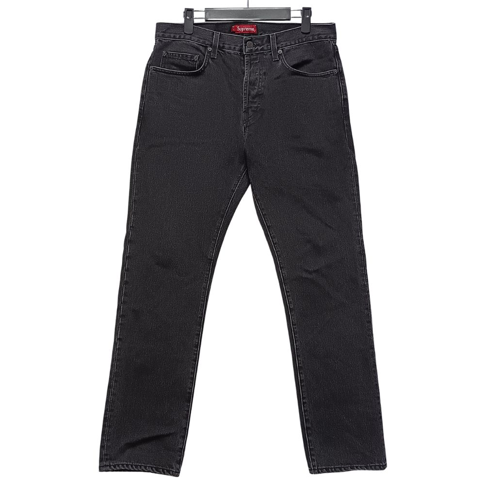 SUPREME シュプリーム Stone Washed Black Slim Jean ストーンウォッシュ 黒いこと か細い デニム ジーンズズボン下 置き目品 / 40979【中古】