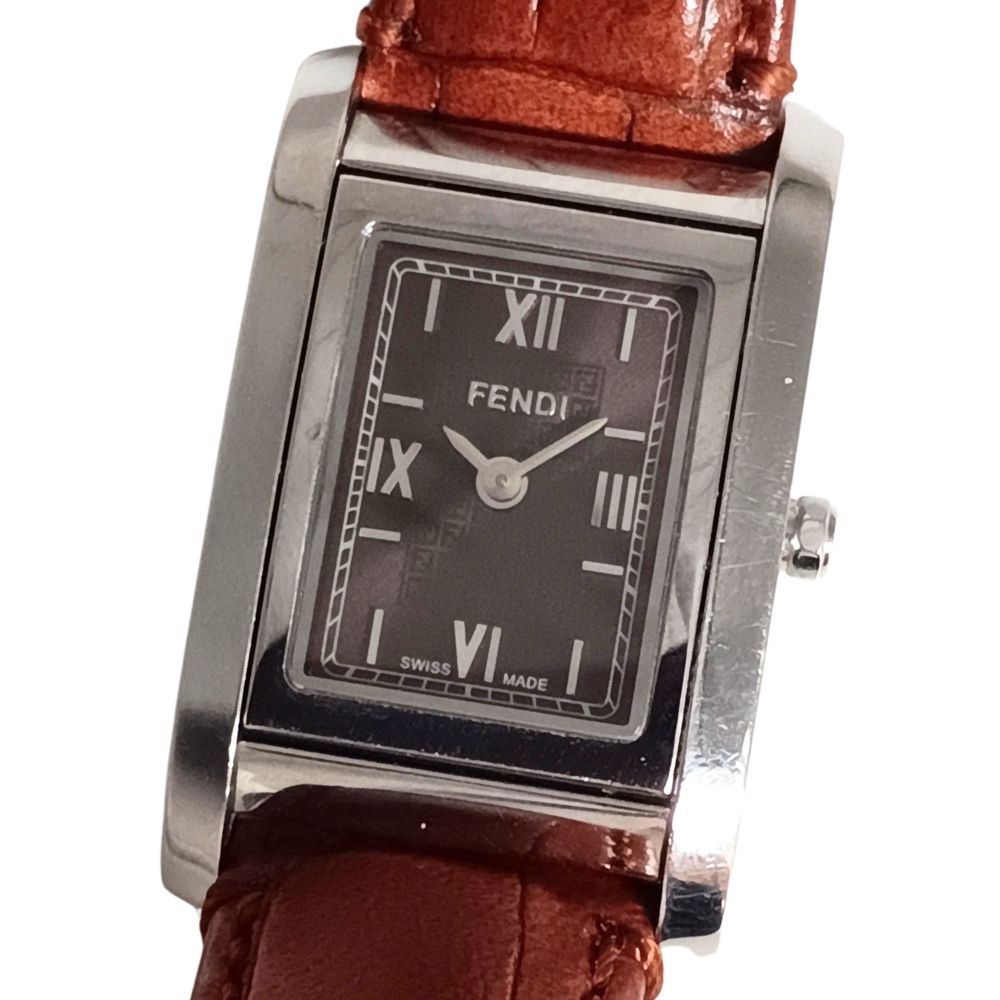FENDI フェンディ 7600L ズッカ柄 リバーシブル クォーツ レディース 腕時計 正規品 / C1219【中古】｜STONE RIVER