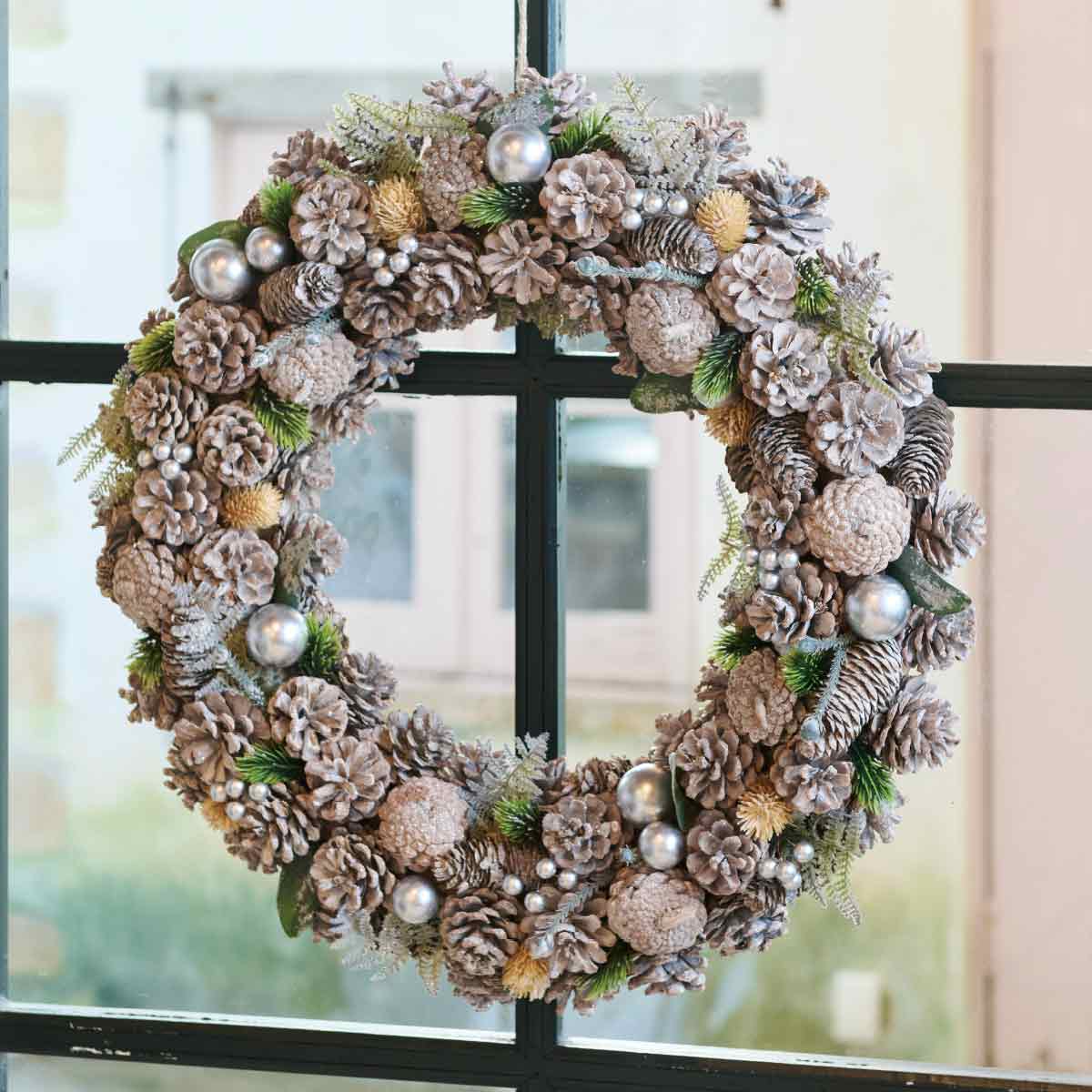 【直径55cm】デラックスナチュラルクリスマスリース ホワイト 1個<br><br>送料無料 造花 玄関 おしゃれ 大 飾り 冬