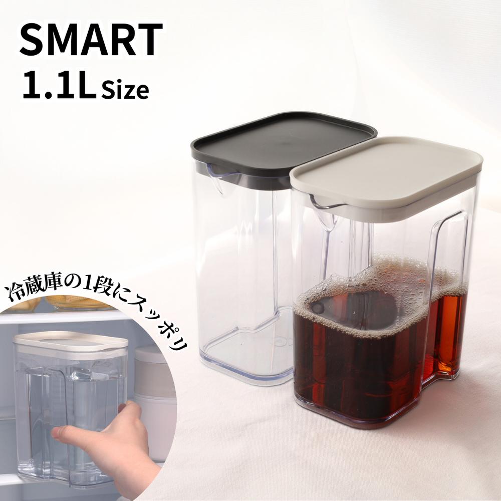 楽天市場】2024新商品 SMART 日本製 冷水筒 1リットル 2個セット | 冷蔵庫 ピッチャー 棚置き ウォーターピッチャー 麦茶ポット  お茶ポット 冷水ポット 冷水筒 サーバー スリムジャグ 洗いやすい 1L 冷蔵庫 水差し ボトル プラスチック ふた付き おしゃれ かわいい ...