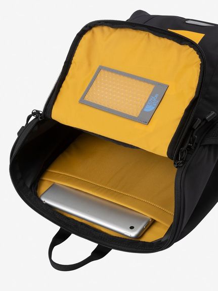 ザ・ノース・フェイス (THE NORTH FACE) K Rectang (キッズ レクタング) アウトドア ジュニアバックパック ジュニア UO NMJ72359 UO