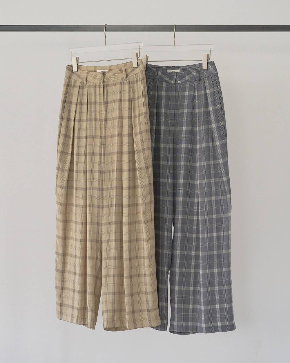 【PRE SALE 40%OFF】【26SS】【即納】anuke（アンヌーク）Check Daubletuck Pants　チェックダブルタックパンツ（62610702）パンツ/ダブルタック/ワイドパンツ/チェックパンツLife&rsquo;ｓ（ライフズ）【レディース】【正規品】｜URCHIN（アーチン）