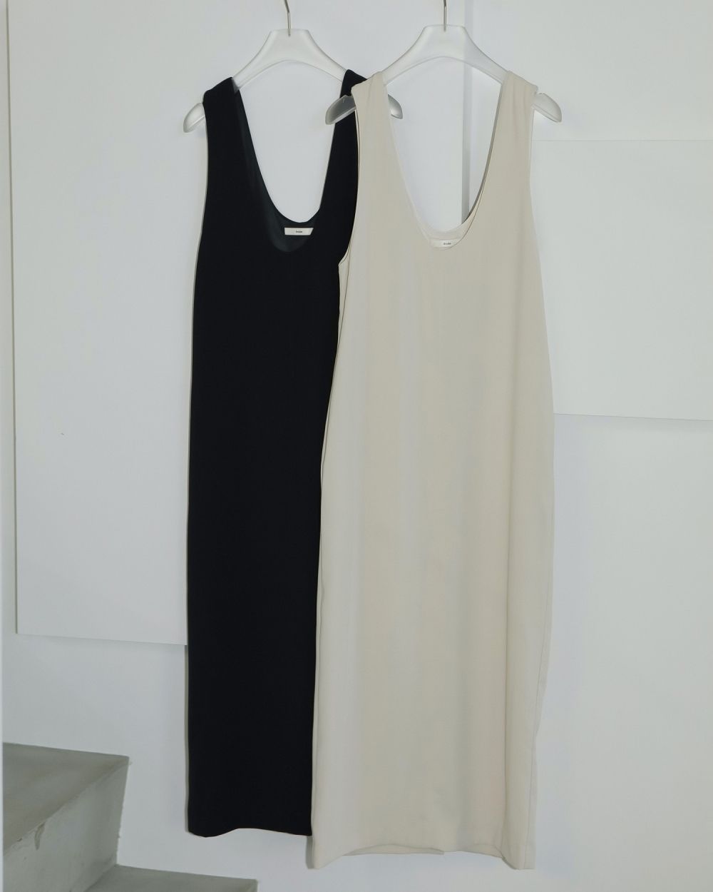 【last one】【即納】anuke（アンヌーク）Twill Uneck Onepiece　ツイルユーネックワンピース（62510306) ワンピース/Uネックワンピース/ノースリーブワンピース/ロングワンピース/2025SS Life’ｓ（ライフズ）【レディース】【正規品】