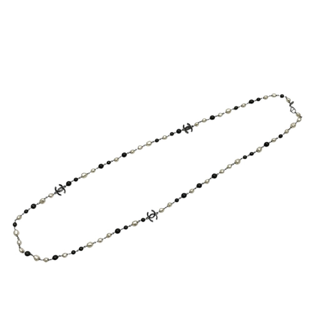 CHANEL シャネル A11P ネックレス ココ ホワイト系 【中古】