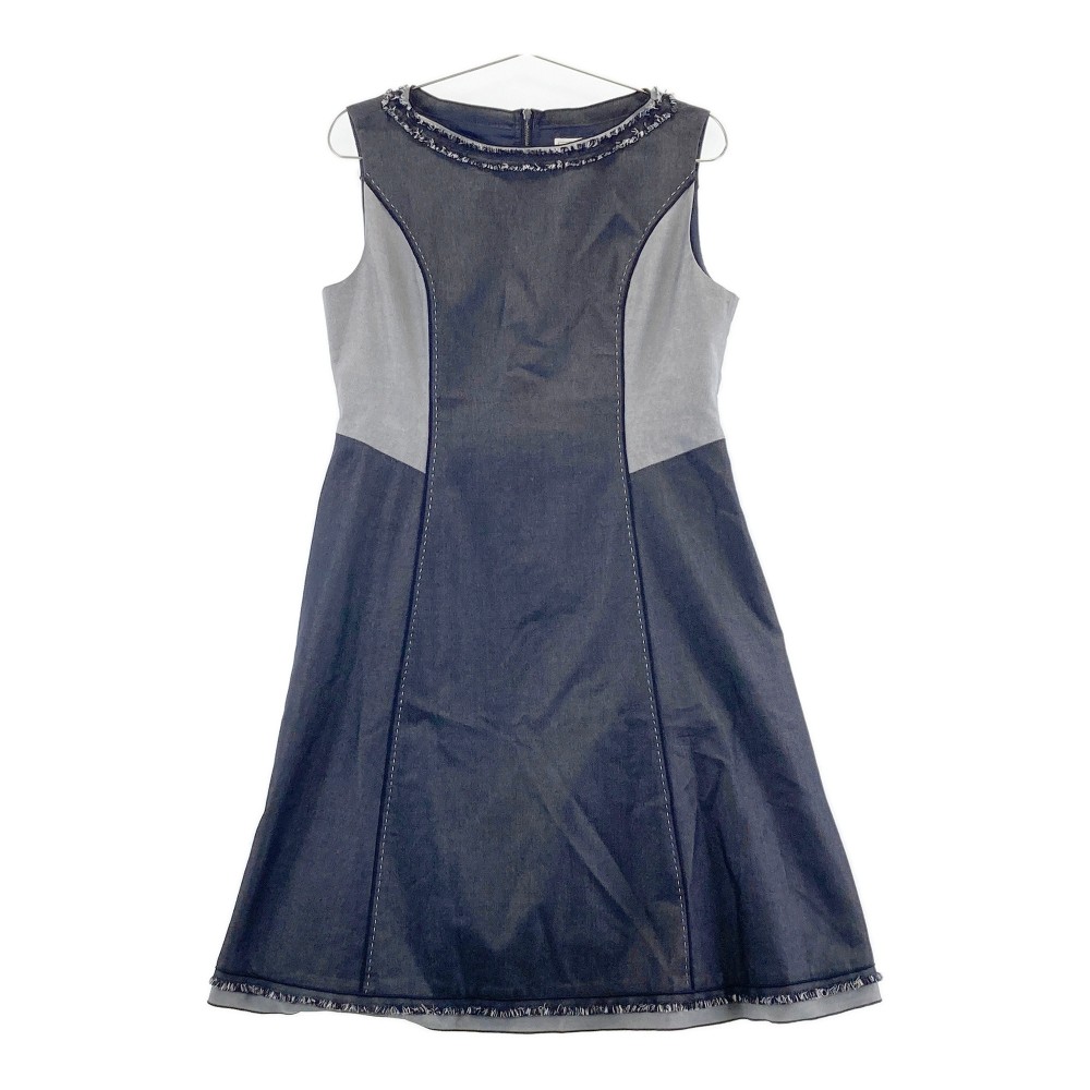 Foxey シルクウール　Vネック ノースリーブ フレアドレス Foxey シルクウール Vネック ノースリーブ フレアドレス Foxey シルク