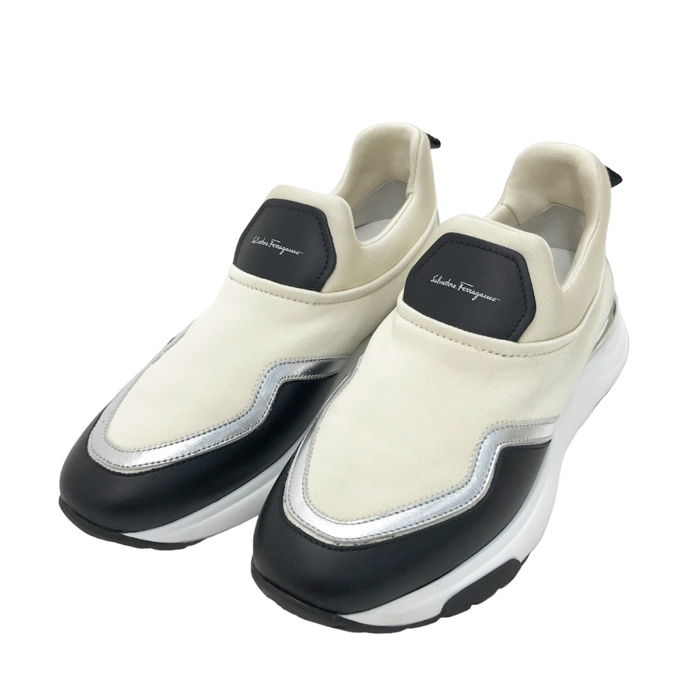 Salvatore Ferragamo サルヴァトーレ フェラガモ ローカットスニーカー ホワイト系 4 1/2 【中古】レディース