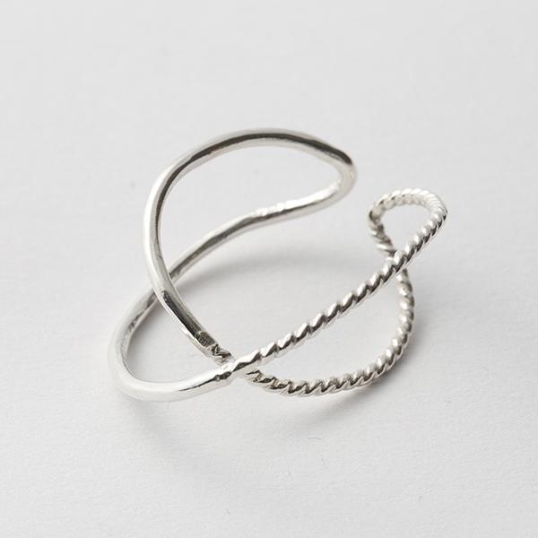 MEGUMI TOYOKAWA/Janus ear cuff