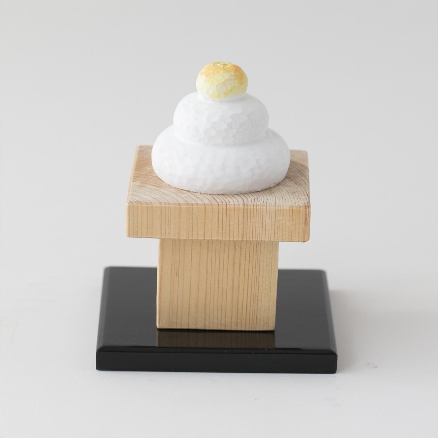 彫刻 鏡餅 木製 ひのき ヒノキ 檜 桧 オブジェ 北欧 置物 おしゃれ かわいい 置き物 インテリア 正月 正月飾り／ 鈴木彫刻所/鏡餅 M