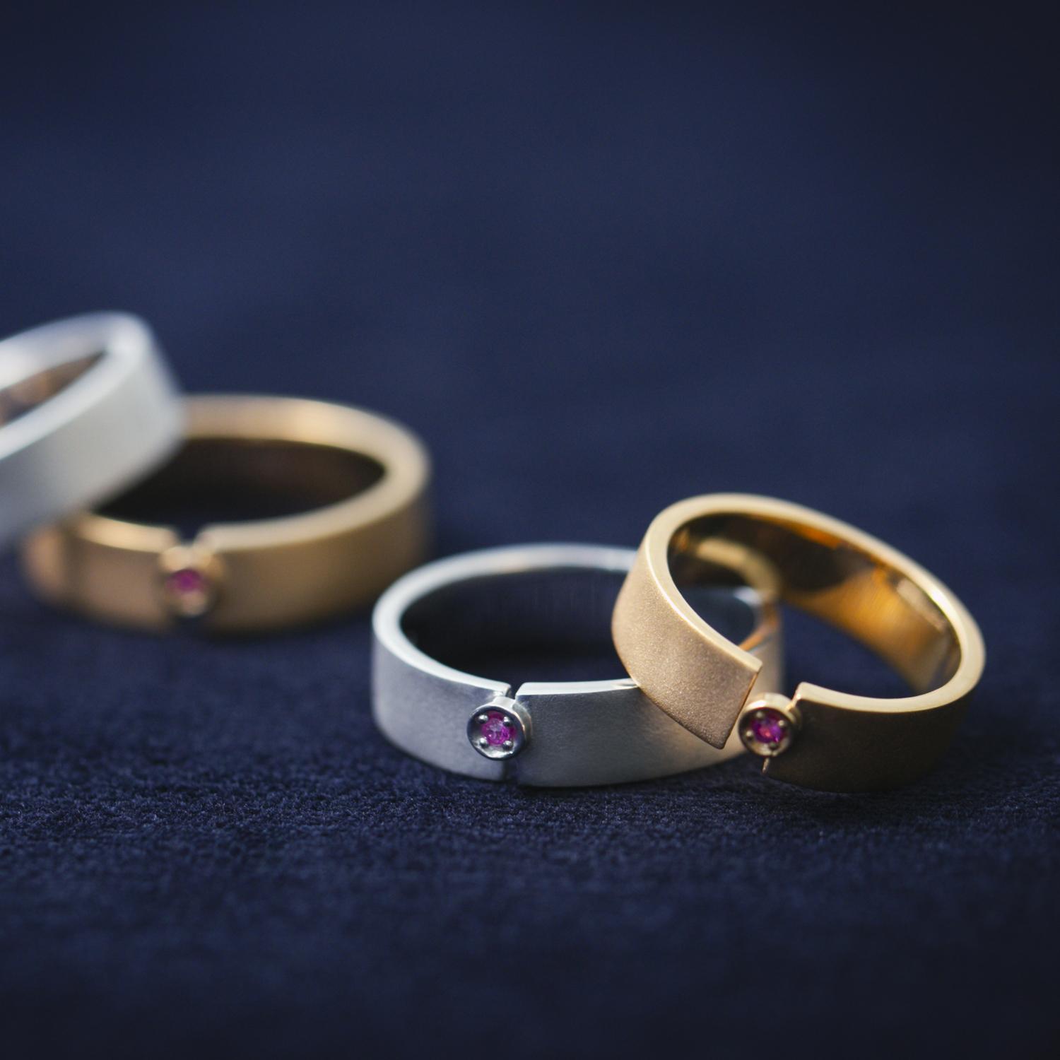 LISRIQUE/point pinky ring ルビー