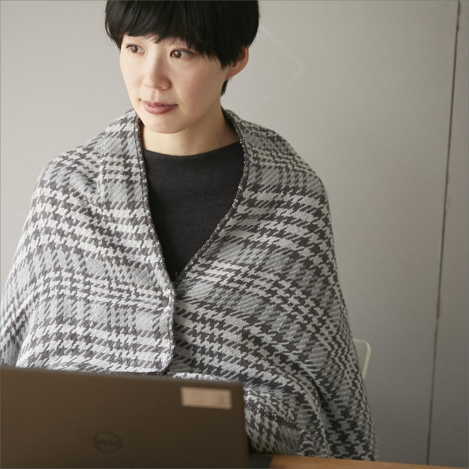 チラ押し出し剪断応力からの解きはなつ！リストバンド・襟元から見えないはだ着