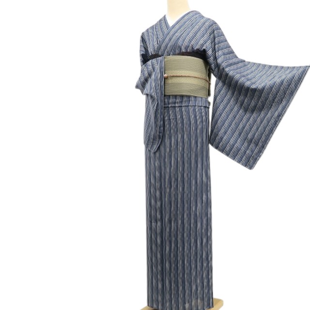 【新古品】tomihisa 新品 薩摩すかし織 縦縞 夏お召しもの 正絹 仕付け糸付 証紙付 発祥地大島紬 6333