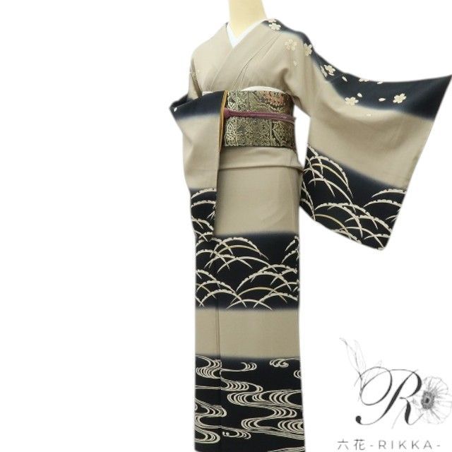【中古】六花-RIKKA- 正絹 さが美謹製 作家物落款 桜 雪芝 観世水 紬訪問着 着物 A4200