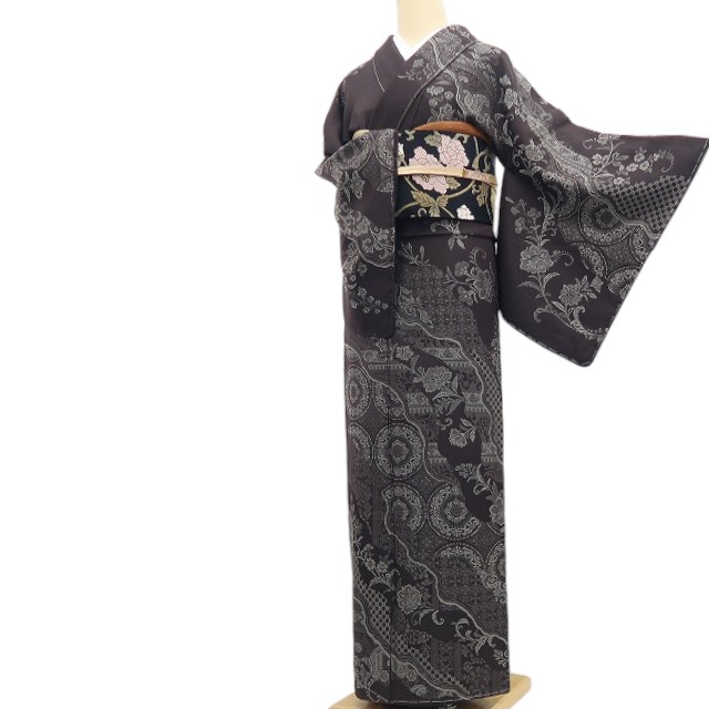 【新古品】tomihisa 新品 唐花 華文 着物 正絹 仕付け糸付 お召訪問着 7709