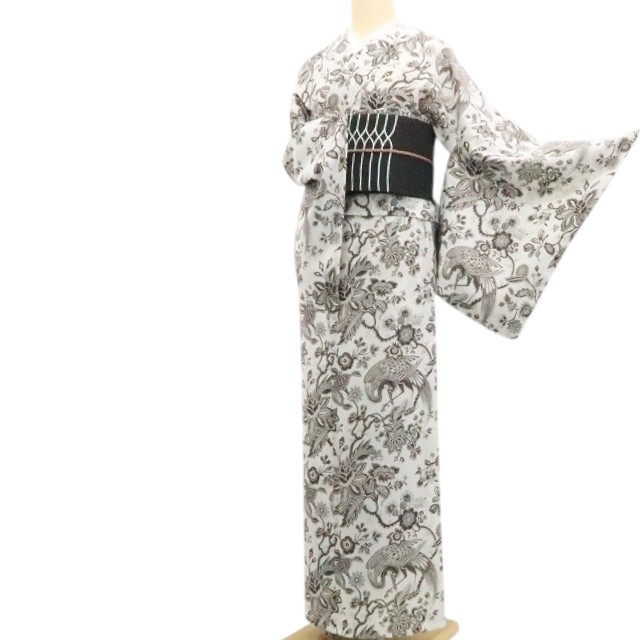 【新品】tomihisa 新品 SOULEIADO セオアルファ 鷺 お仕立て上がり品 洗える夏着物 仕付け糸付 小紋 浴衣 6341